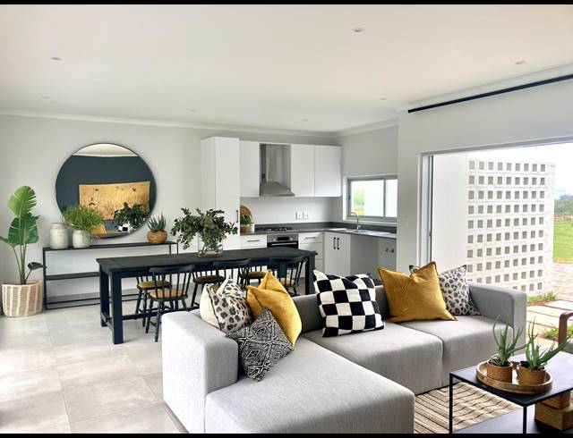 3 BEDROOM HOUSE FOR SALE IN SHEFFIELD BEACH